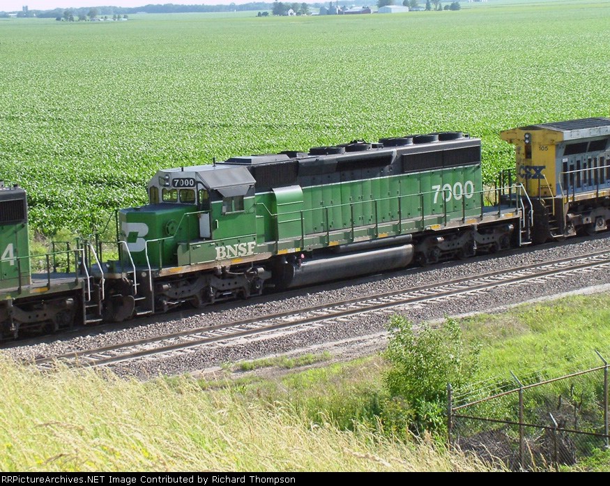 BNSF 7000